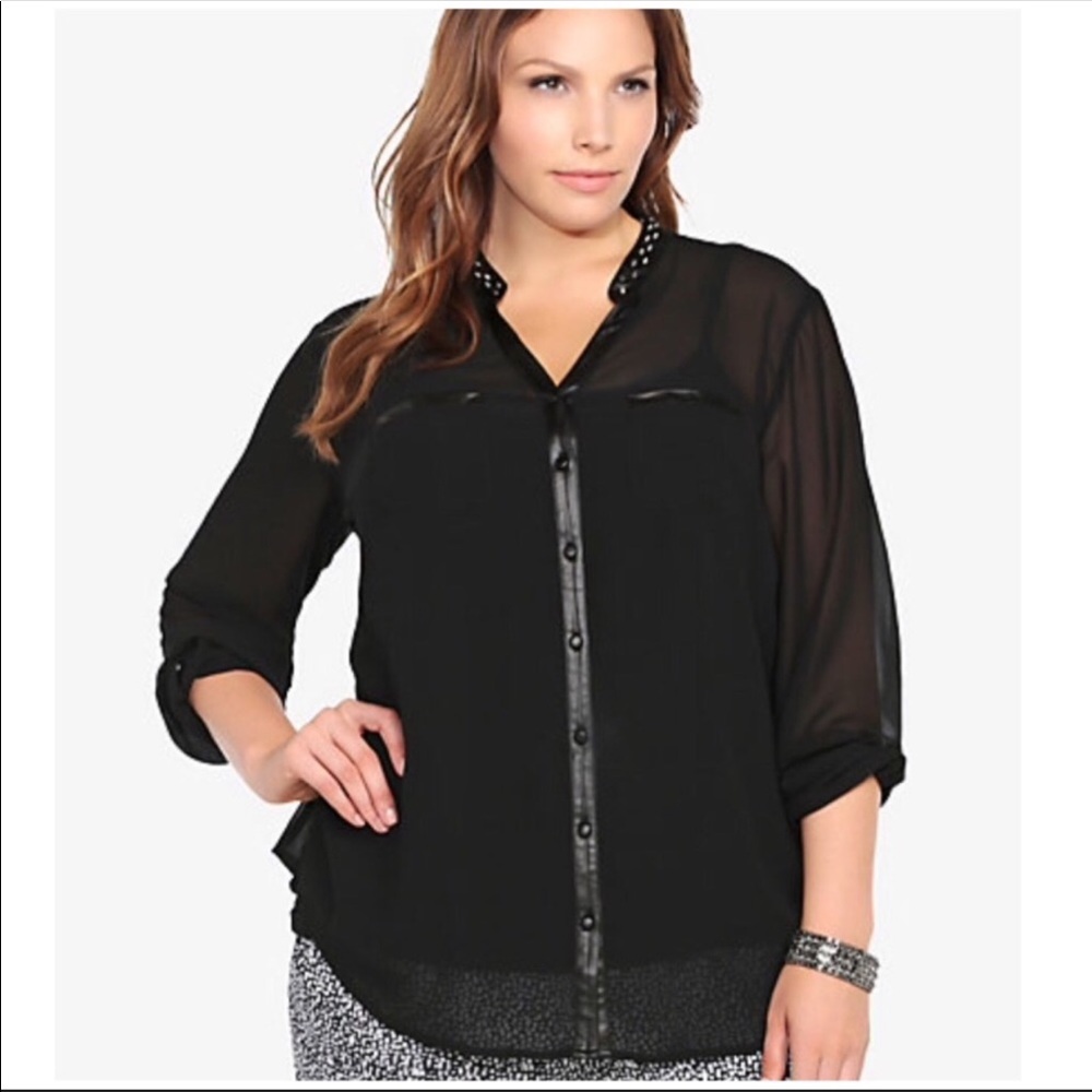 ⚔️TORRID | Blouse with Studded Collar ⚔️